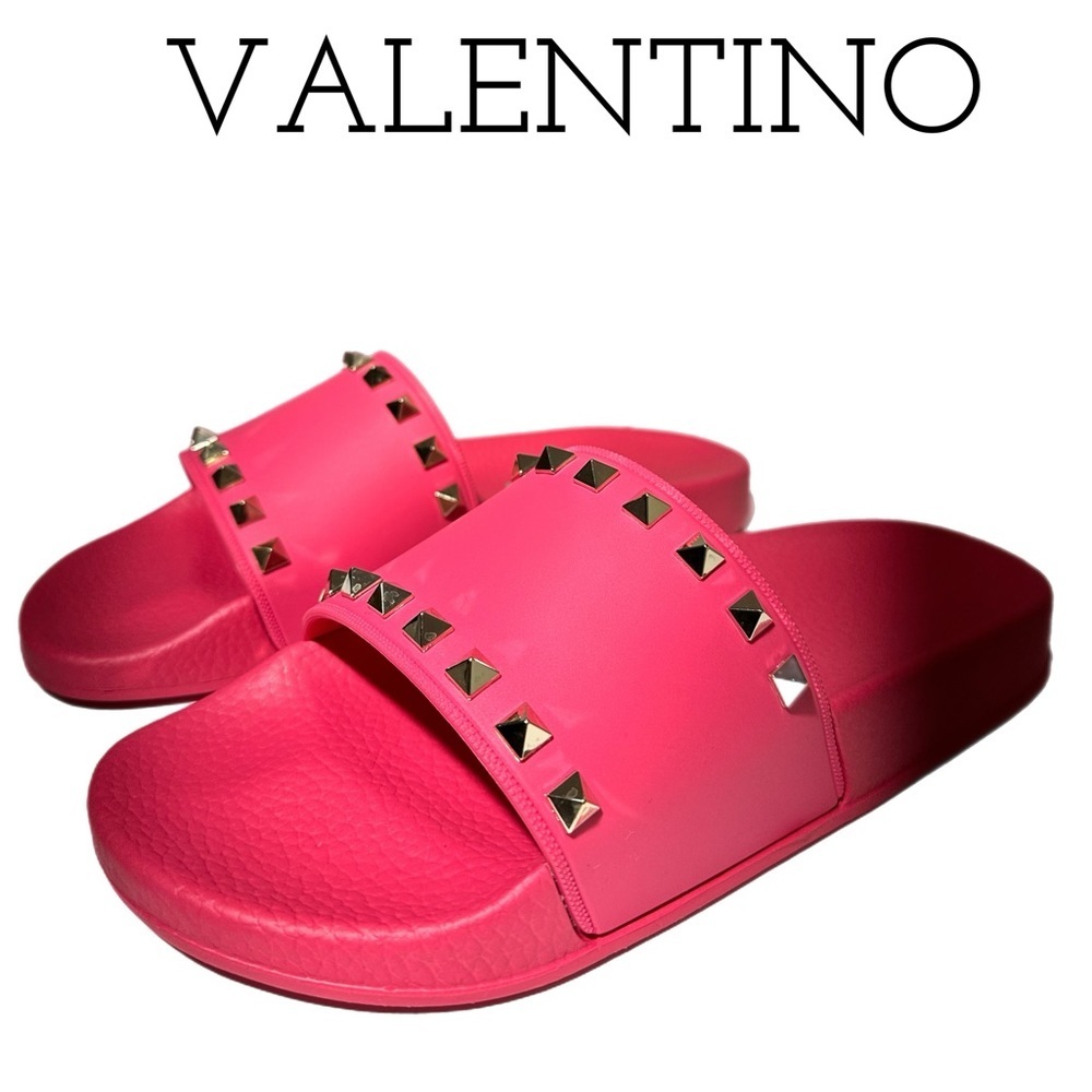 Valentino Garavani Rockstud Pool Slide Sandals